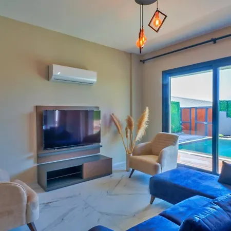 4 Bedroom - 9269 Villa *