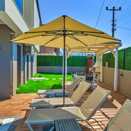 4 Bedroom - 9269 Villa *