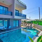4 Bedroom - 9269 * フェティエ